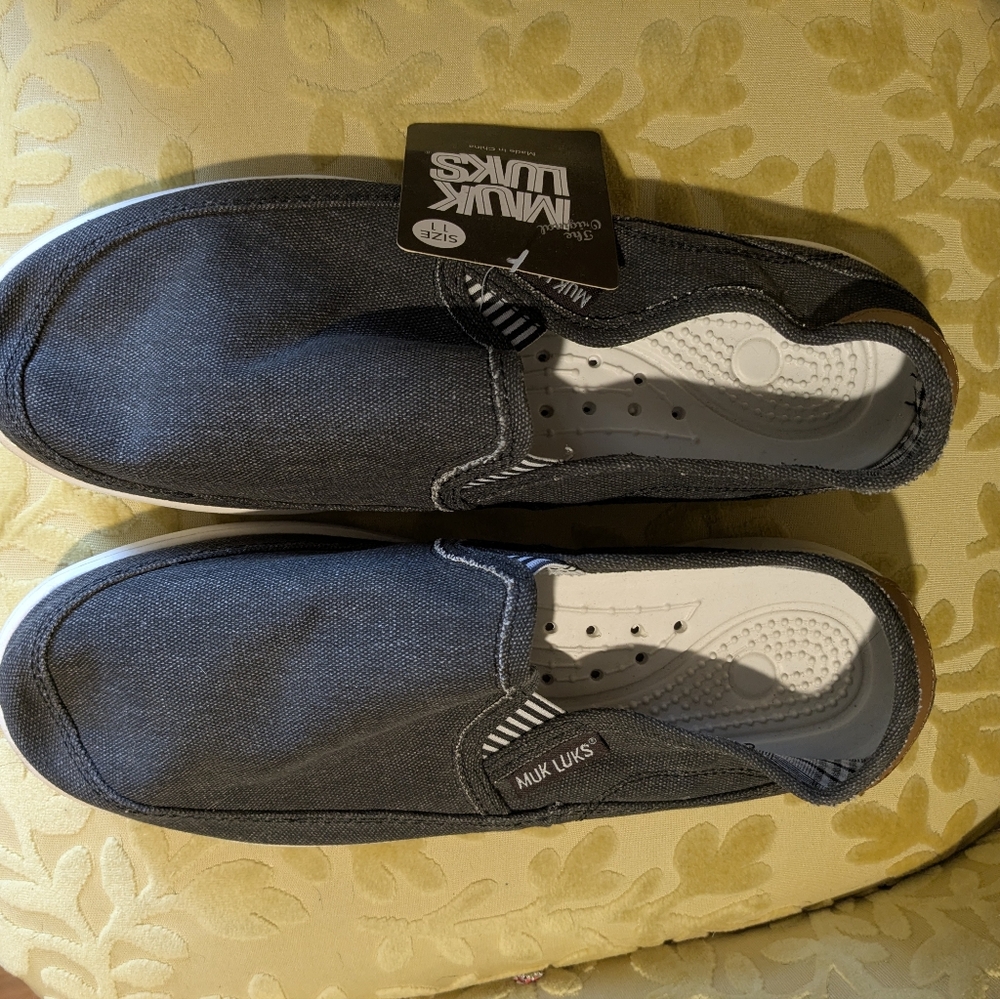 Muk Luks Men's Charcoal Slip-On Loafers Sz 11 Canvas